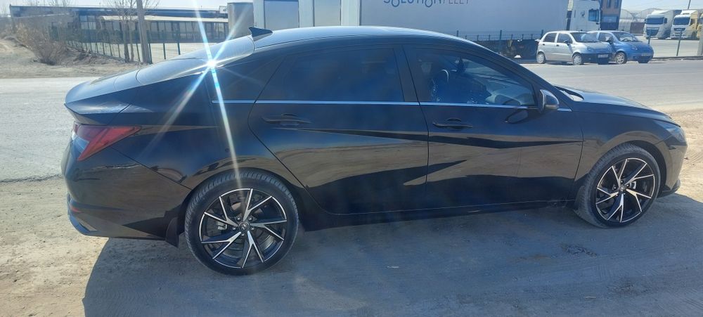Hunday ELANTRA  2022