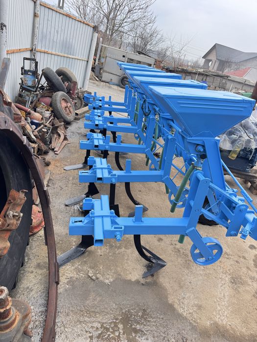 Piese tractor U 445.  - Prasitoare 7 secti cu fertilizare pe cardan