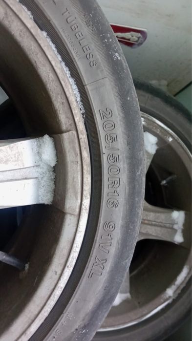 Продам диски с резиной R16