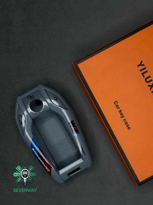 Пластмассовые чехол для BMW от  «Sevenway»