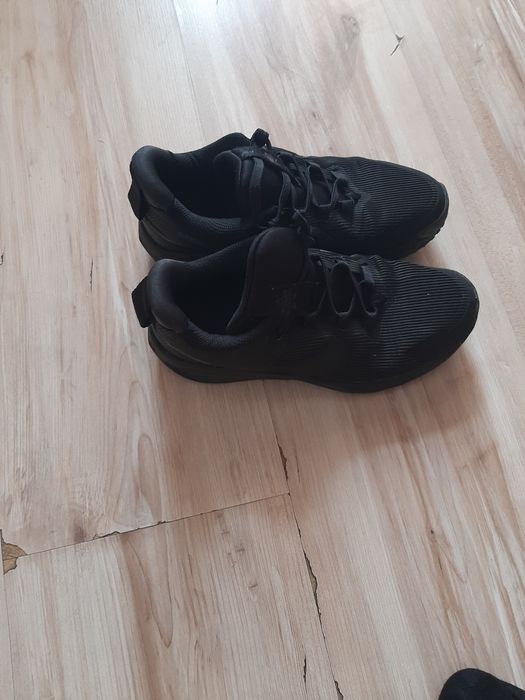 Adidasi nike copii marimea 33.5