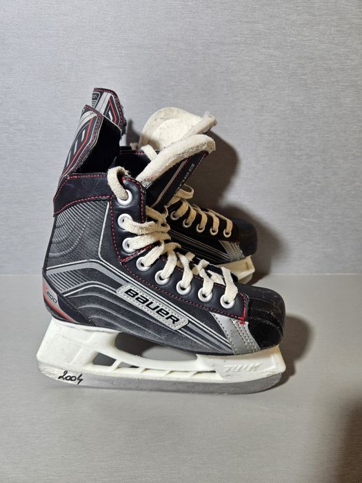 Patine hochei hockey 3004 Bauer x200, marime 33.5, lungime interioara 21cm.