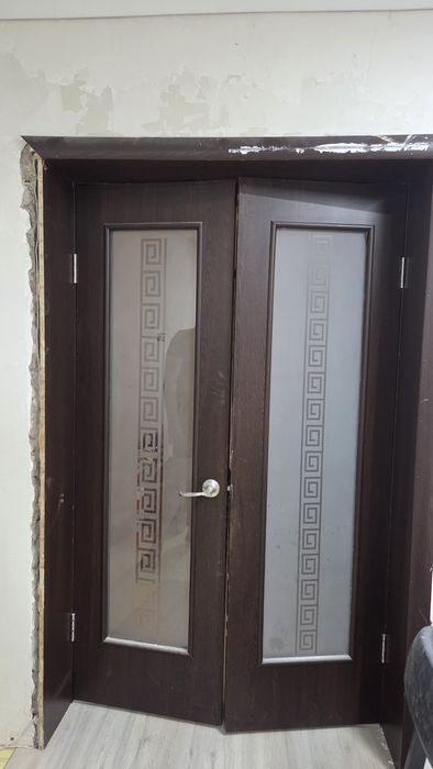 Отдам двери бесплатно двойные