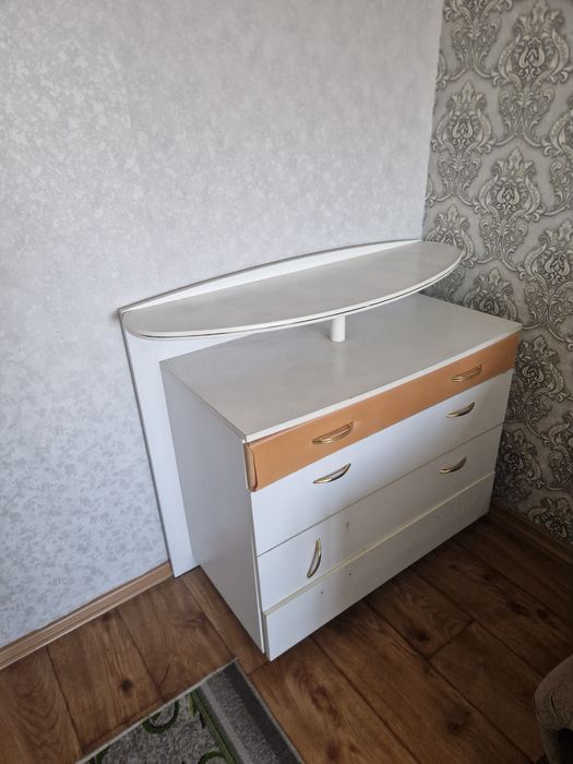 Продам диван состояние хорошее