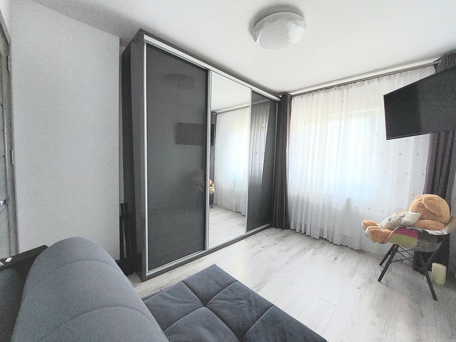Vând apartament et.2 din 4