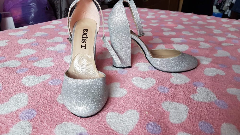 Pantofi NOI+ cadou