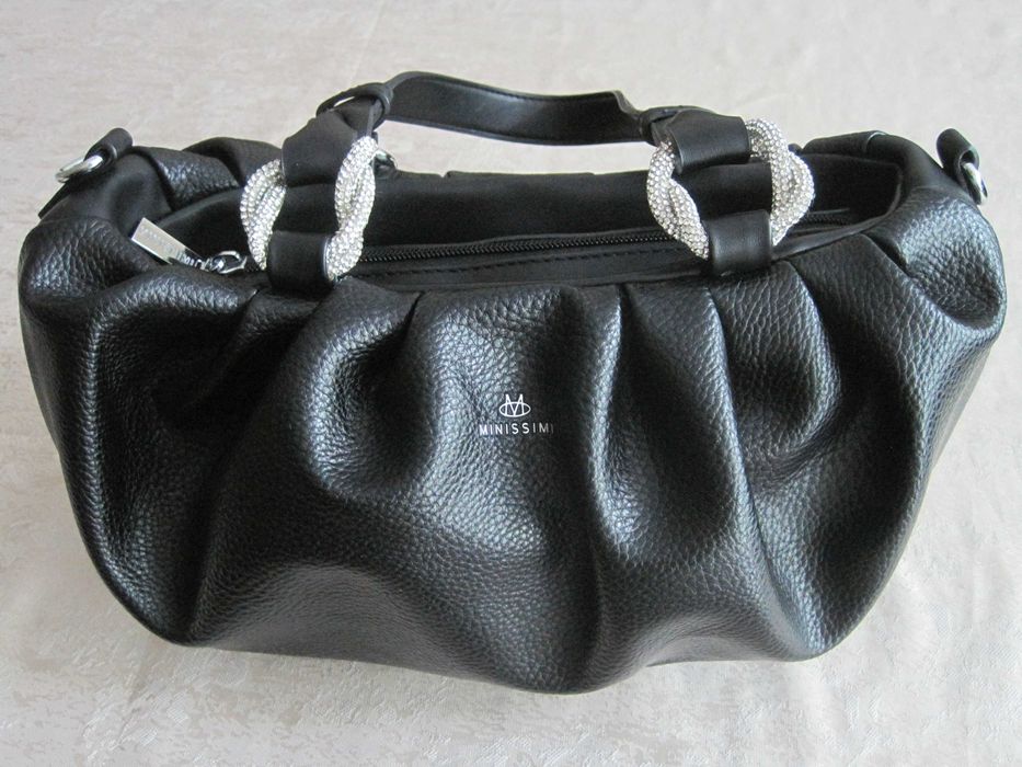 Дамска чанта с дълги дръжки