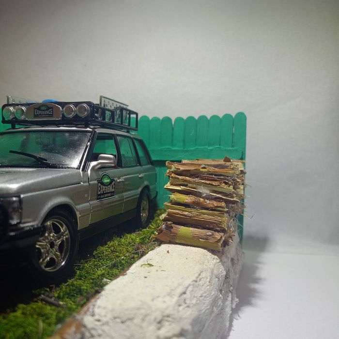 Продам подставку с машиной