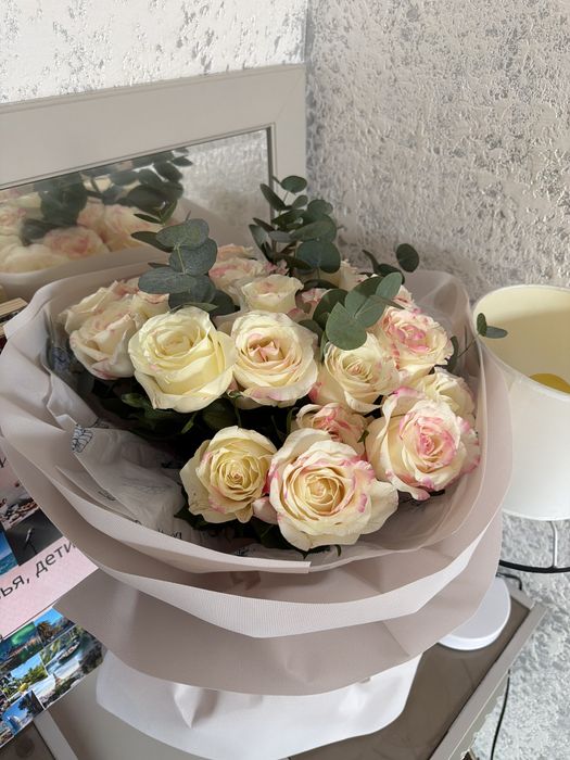 Букет из свежих розз