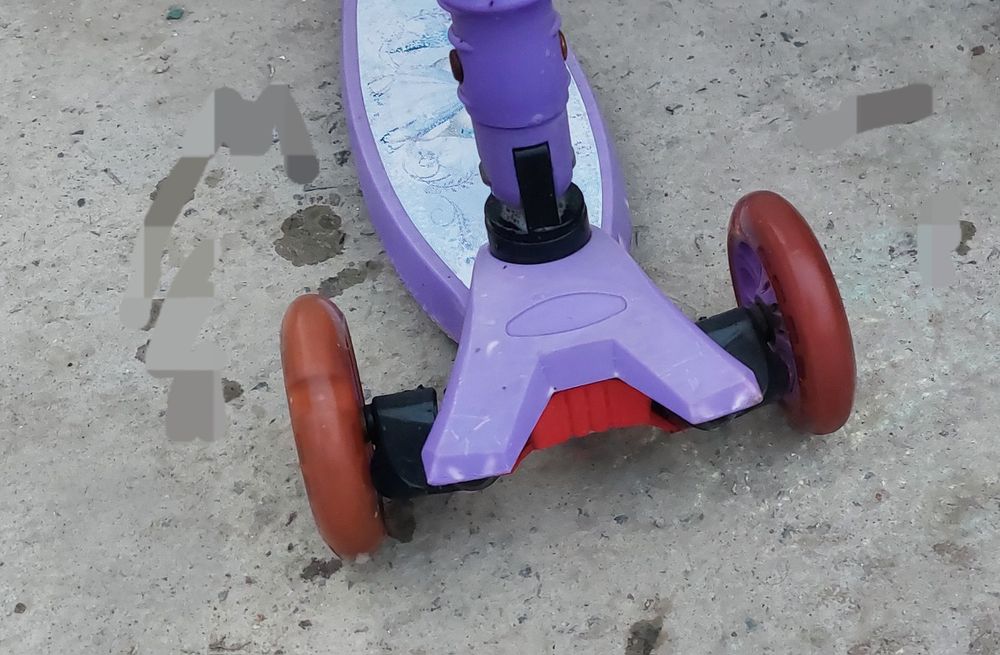 Детский удобный самокат