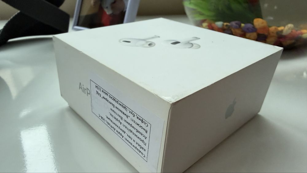 Оригинални AirPods Pro 2nd от Виваком с гаранция слушалки