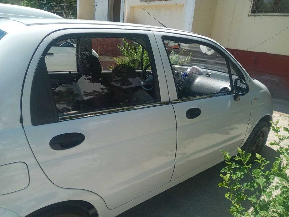 Matiz 2009 srochna sotiladi 4200$