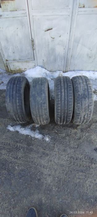 Продам комплект резины с дисками на 14