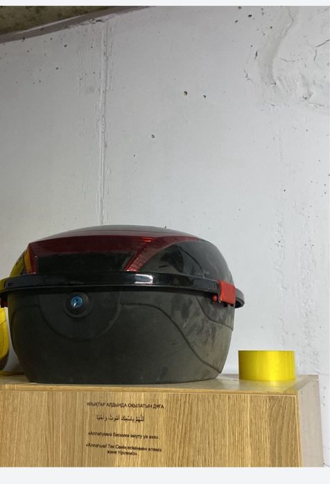 Мотокофра. Мото багаж. Багажник на мопед