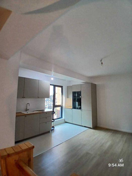 De închiriat | Duplex spatios 3 dormitoare – Cu vedere la piscină