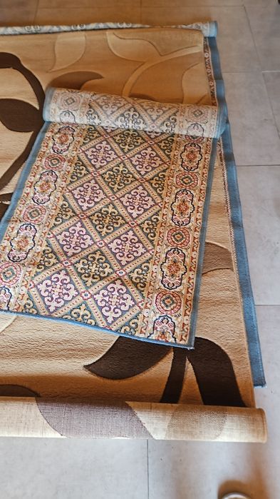 Продам разного размера ковры