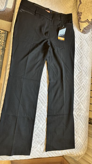 Продаются брюки.