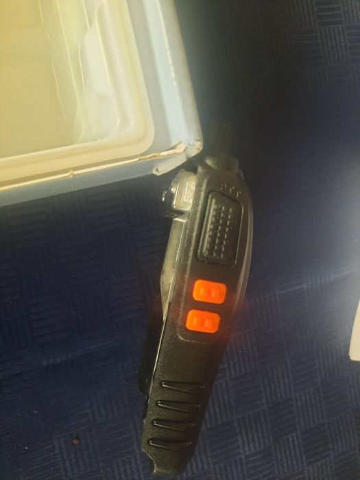 Продавам радиостанция Алофенк