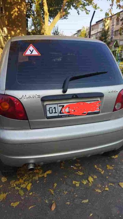 Матиз сотилади. Расмдаги матиз