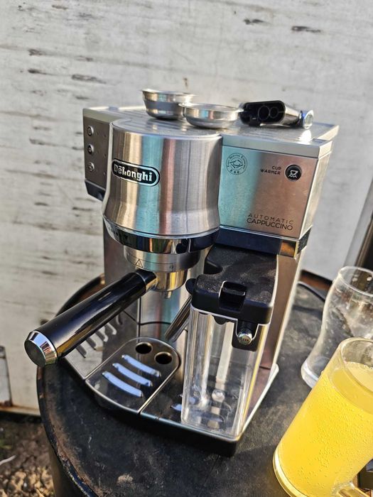 Espesor Delonghi cu Capucinoator