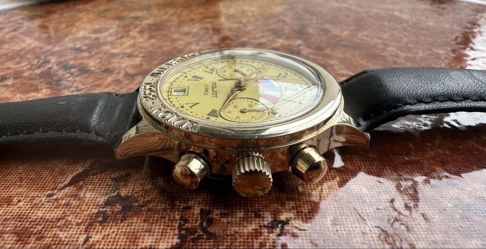 Руски механичен рьчен Часовник хронограф Польот,нов