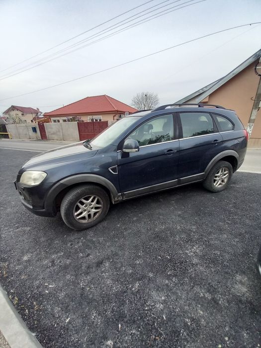 Vând CHEVROLET CAPTIVA 2L  4×4  7 locuri