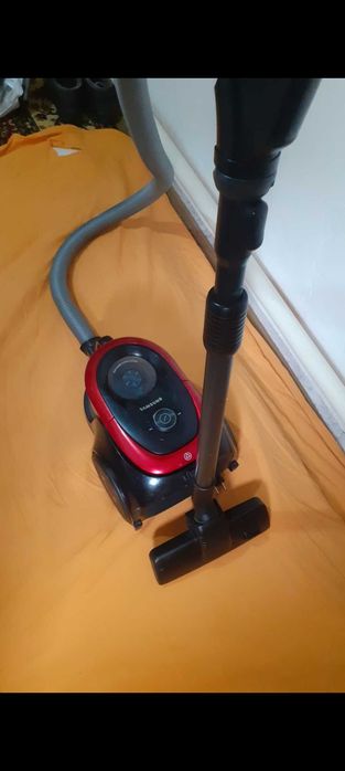 Пылесос Самсунг.