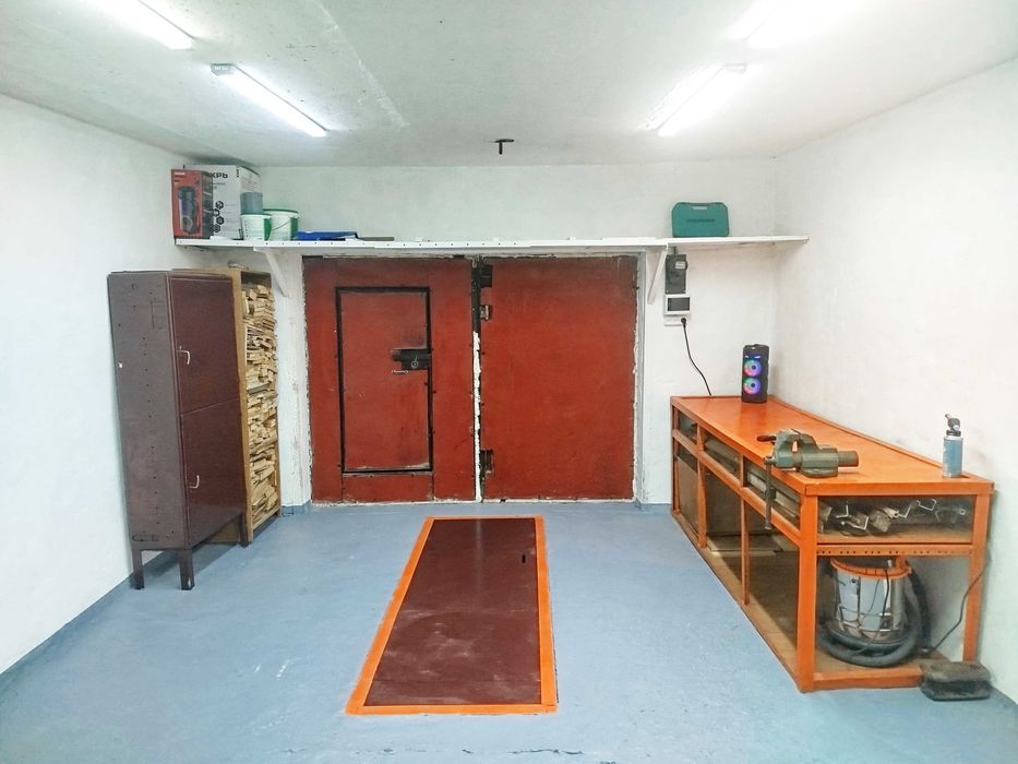 Продам гараж 27 кв