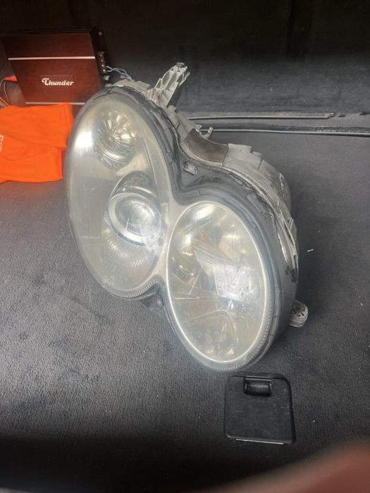 Обурудвани фейс фарове clk w209