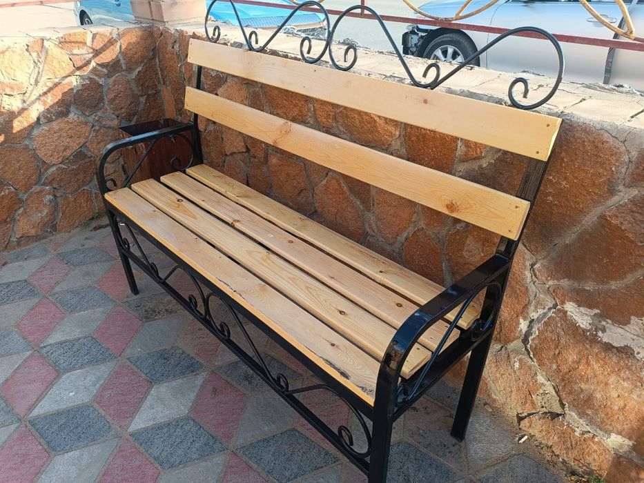 Скамейки уличные