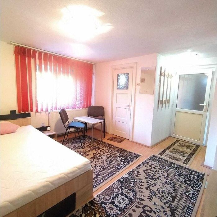 Garsoniera de inchiriat in Centrul Vechi Brasov