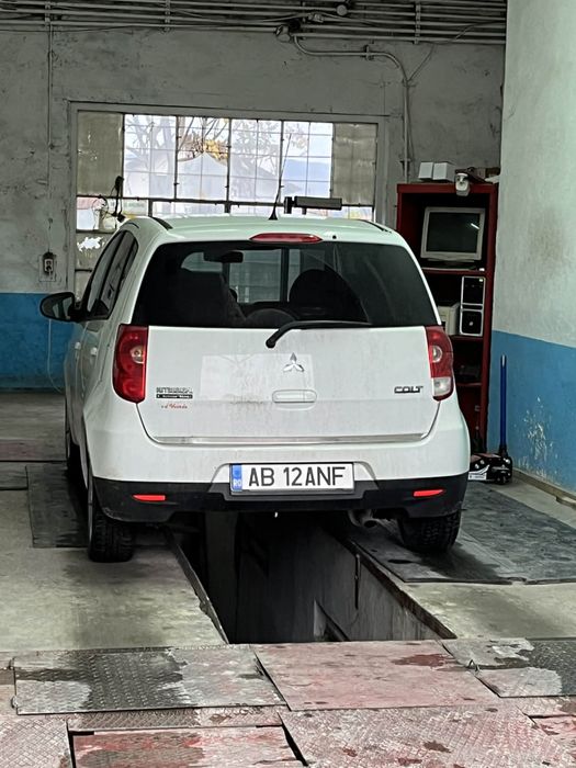 Mitsubishi Colt 1.3 Benzină – 2012