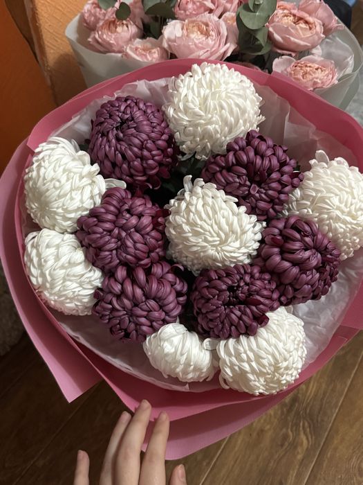 Цветы срочно продаю свежие только получила