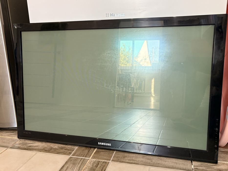 Продам телевизор Samsung (Не Смарт Тв)