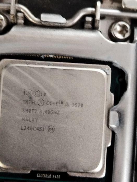 LOT componente PC | 4 placi de baza + 4 procesare + GT 640 + Sursa HP