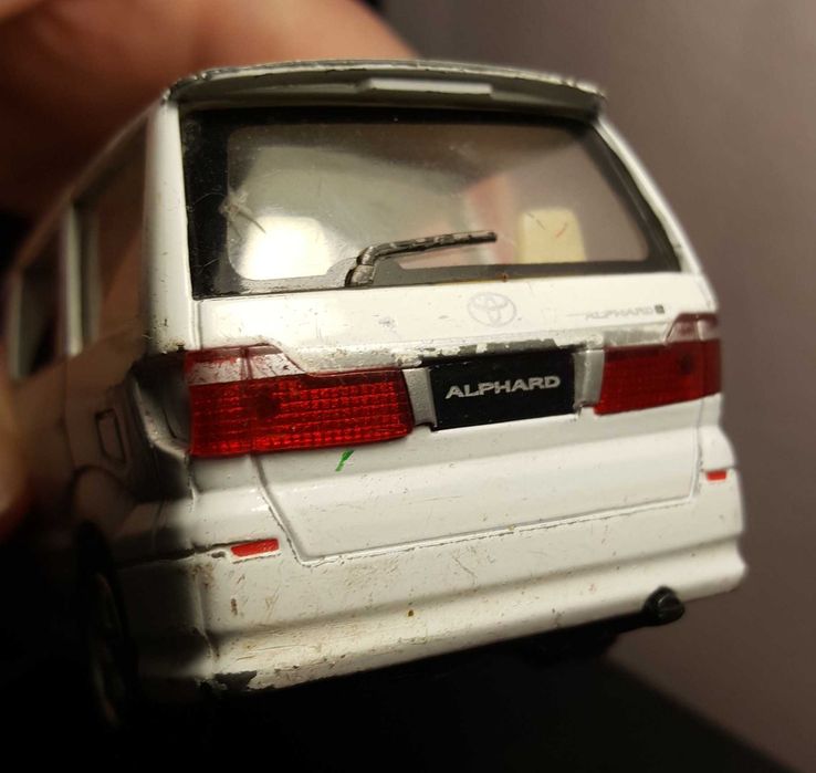 Модел на автомобил Toyota Alphard, Kinsmart, 1/38