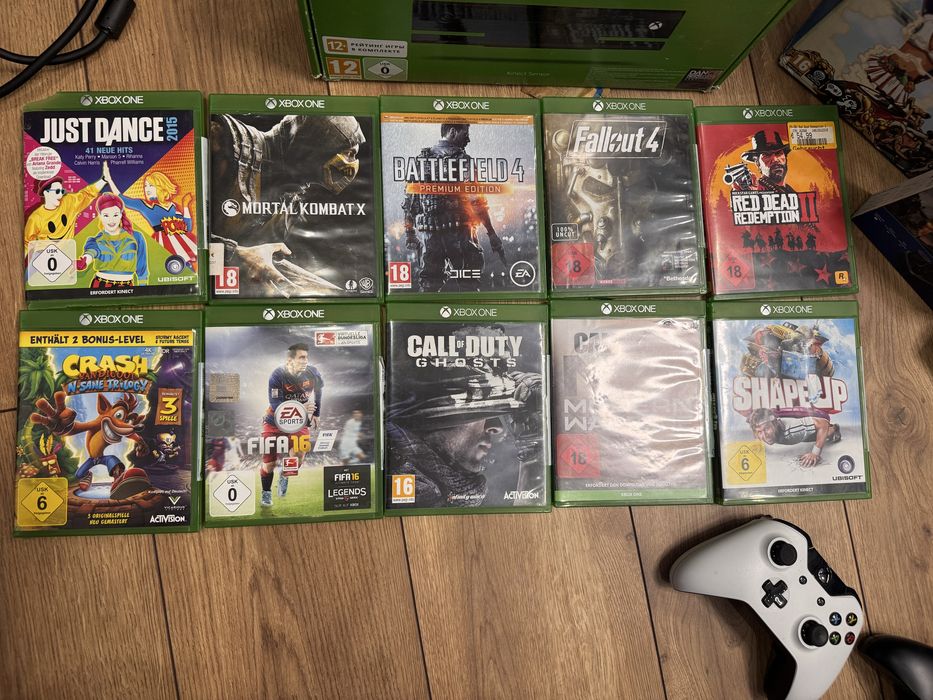 Xbox One Limited Edition + Kinect + 10 Игри + 2 джойстика
