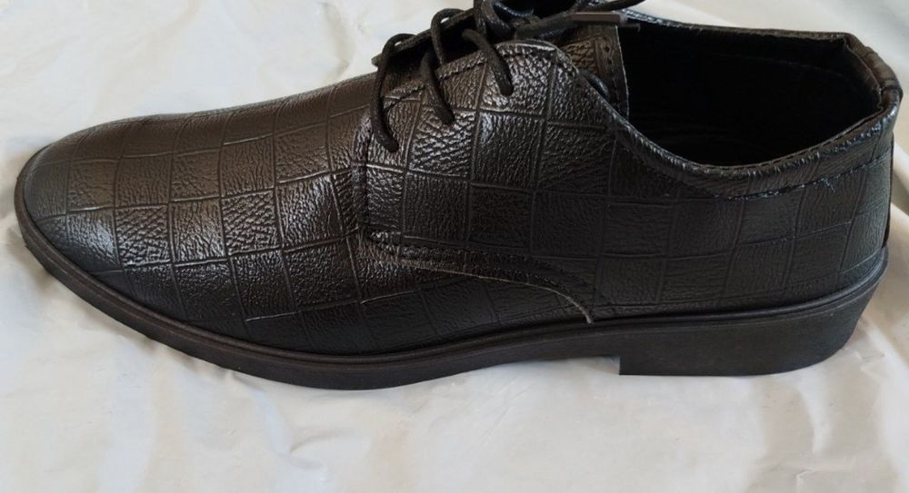 erkaklar oyoq kiyimi