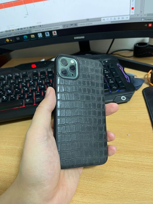 I phone 11 pro max 64 gb