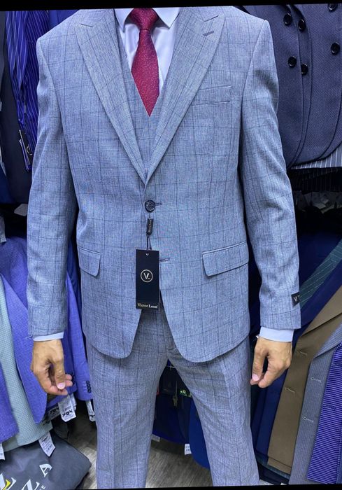 Мужской костюм  тройка