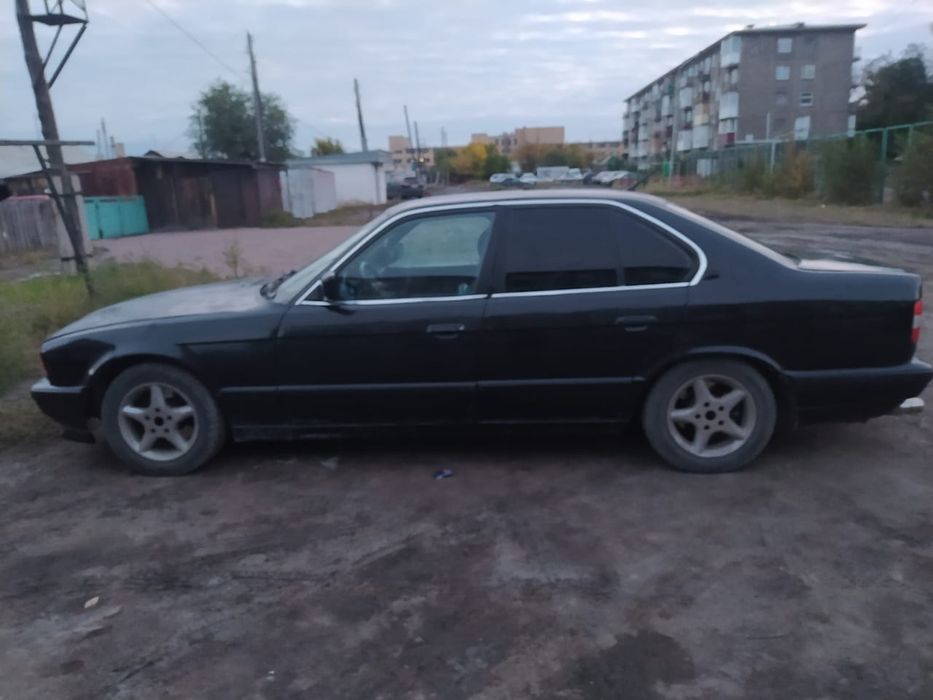 БМВ е34 в хорошем состояние