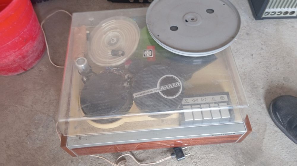 Radiopryomnik usilitel va radiolalar bor