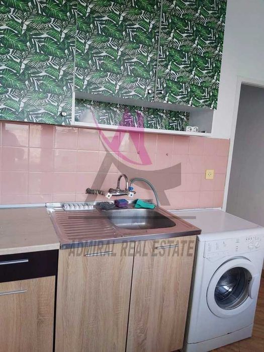 Дава се под наем Тристаен апартамент в Варна, Левски - 70 кв.м за 375 € - Снимка #1