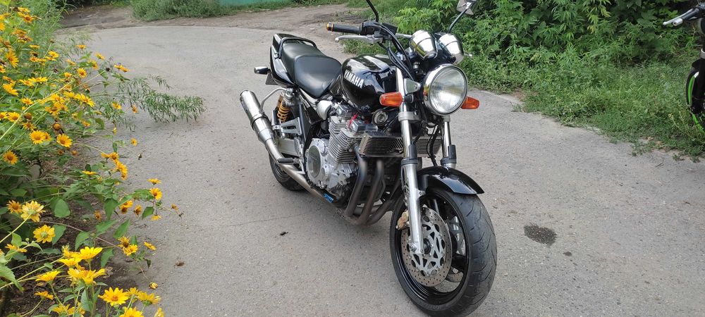 Мотоцикл Yamaha XJR1300
