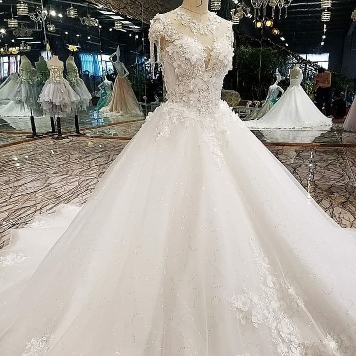 Свадебное платье