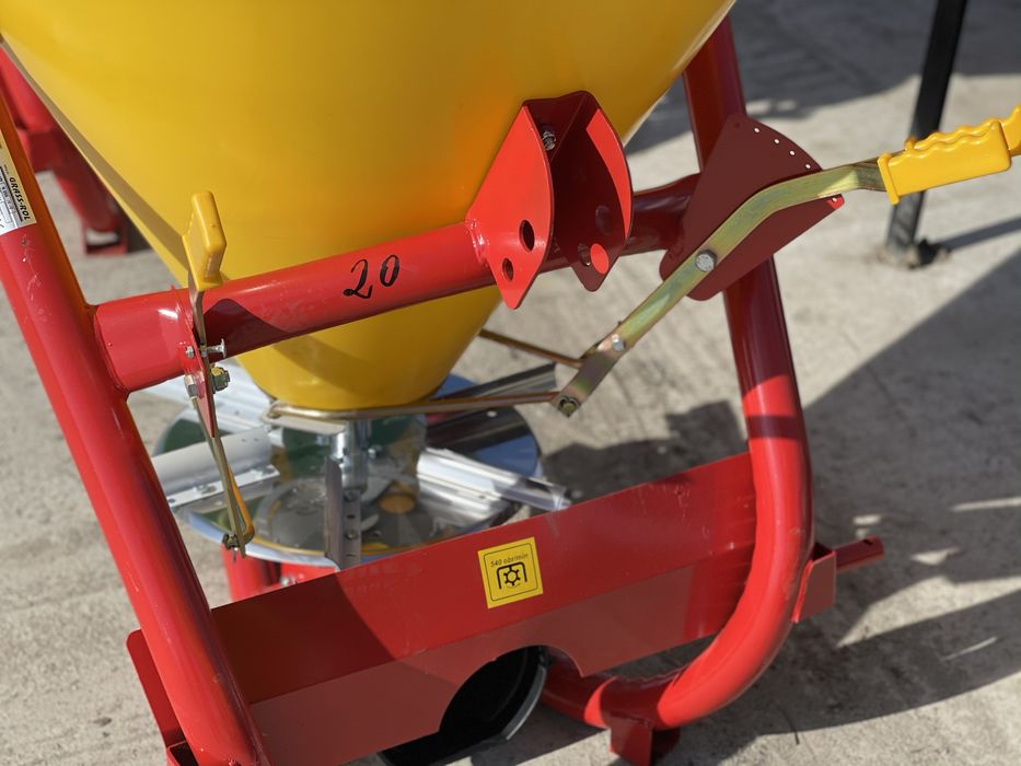 Mig Azot / Mea Distribuitor Ingrasaminte Grass-Roll