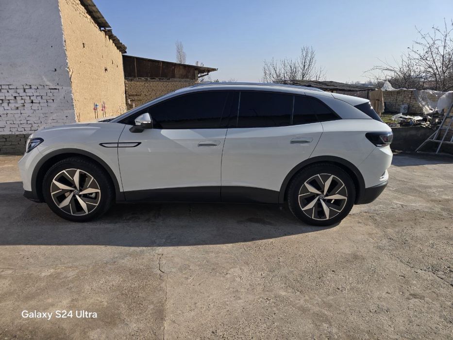 Volkswagen ID4 pure+ 2021 йил сотилади