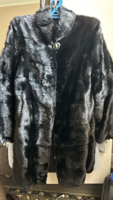 продаю норковую шубу