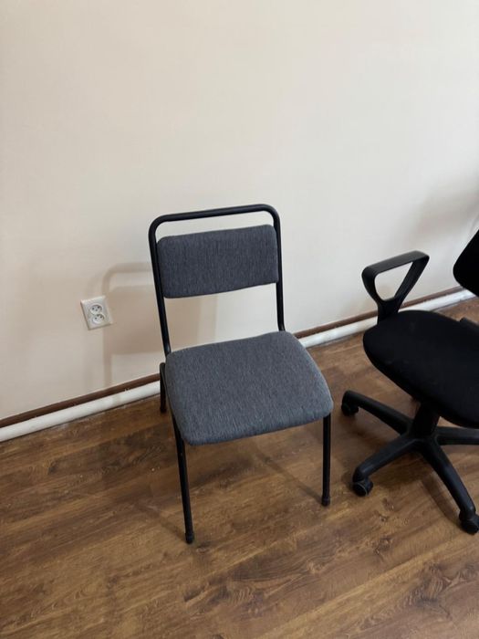 Офисная.  мебель