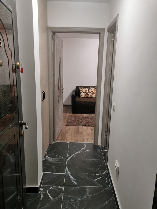 Garsonieră de închiriat recent renovată